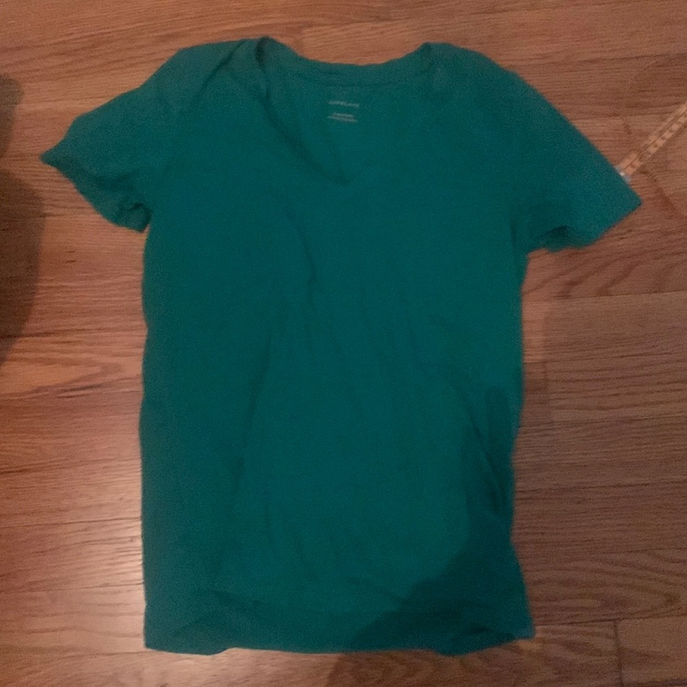 Green everlane tshirt
